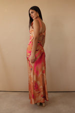 ROBE DAHLIA