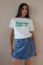 TEE SUNDAY CLUB