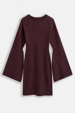 ROBE LESLIE