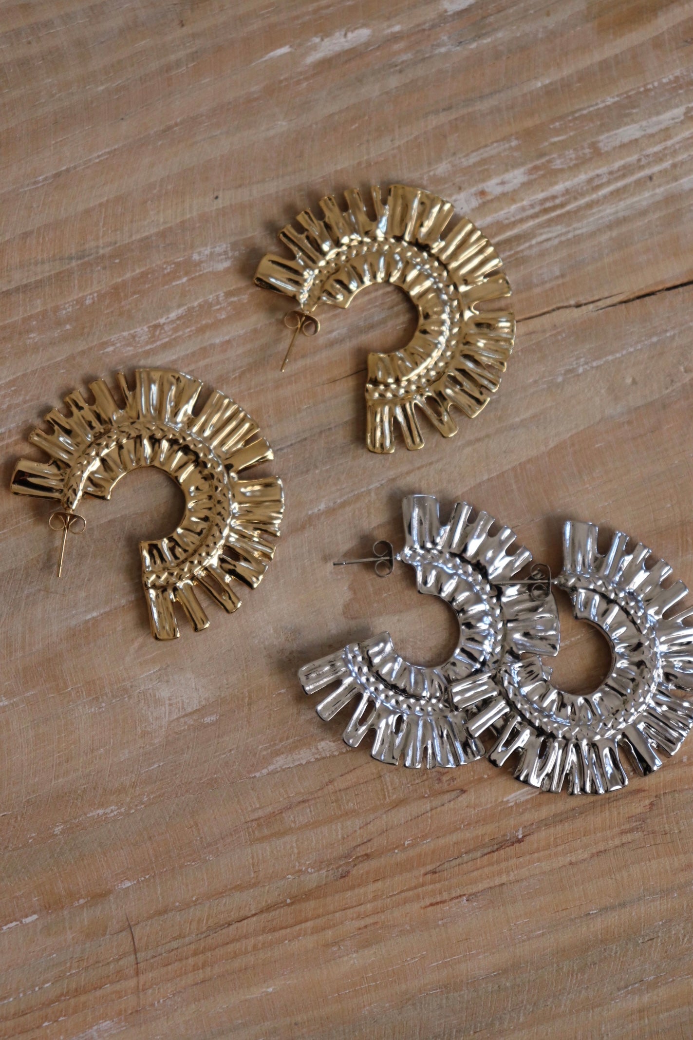 Bijoux BICHE DE BERE vintage pour Femme - Vestiaire Collective Bijoux BICHE DE BERE vintage pour Femme - Vestiaire Collective